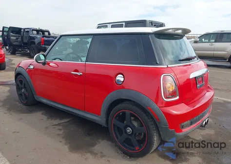 2008 Mini Cooper S из США, поврежденный, VIN WMWMF735X8TV37918